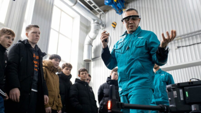 Код будущего: 120 восьмиклассников Нижнекамска получили первую профессию на базе КНН 05/03/2026 &ndash; Новости