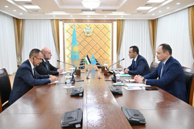 Маулен Ашимбаев встретился с советником президента Палестины по религиозным вопросам