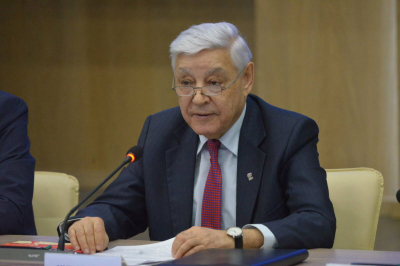 Мухаметшин: В Татарстане реализуется комплексная программа по сохранению родных языков