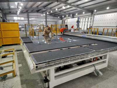 В работе помогает робот