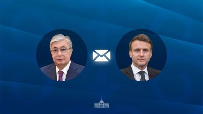 Токаев поздравил Макрона с Днем взятия Бастилии