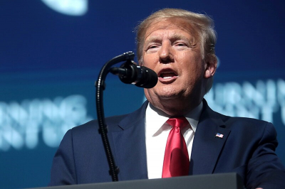 Трамп заявил о возможном выходе США из НАТО