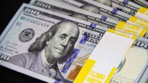 Казахстанец уехал в США и получил 2,2 млн долларов