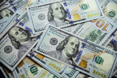 Жительница Торонто выиграла $1 млн в лотерее после 25 лет участия