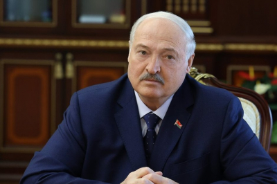 Лукашенко призвал Киев дать честный ответ по атаке БПЛА на детский автобус