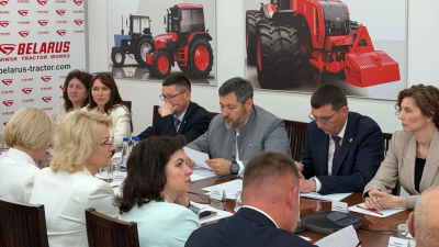 Татарстан и Беларуссия обсудили сотрудничество в легкой промышленности