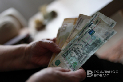 В России средняя предлагаемая зарплата выросла на 17% за год, у ремонтников техники — на 64%
