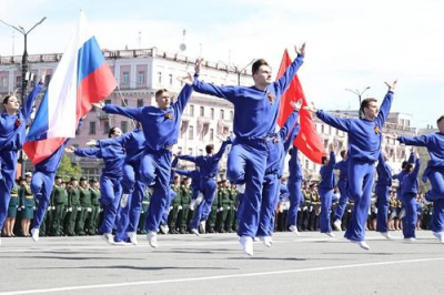 Челябинск откажется от военной техники и творческих номеров на 9 мая