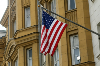 Торговая дубина: политолог рассказал, как США будут использовать пошлины