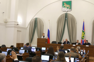 Депутаты Думы Владивостока утвердили отчет об исполнении бюджета за 2025 год и новую выплату участникам СВО