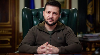 «Он начинает грызть себя»: Зеленский проиграл психологическое айкидо — киевского диктатора жестко унизили