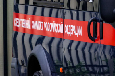 Пьяный челябинец зарезал соседа и выкинул его в окно