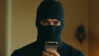 «Ваш рейс отменен»: мошенники придумали новую ловушку для туристов 14/05/2026 – Новости