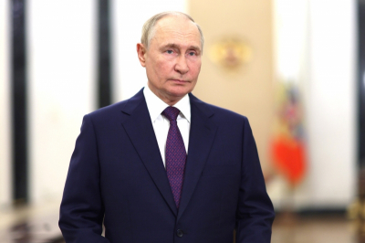 Путин возложит венки к Могиле Неизвестного Солдата в День памяти и скорби: главное за сутки